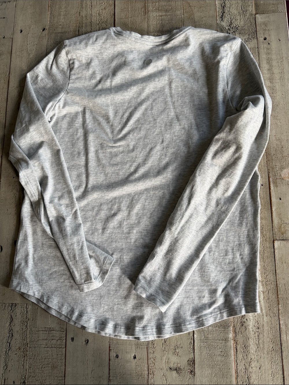 Lululemon - Picture 2 of 3